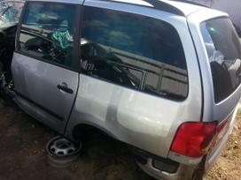 Volkswagen Sharan for parts. Dalis siunčiame į visus lietuvos miestus ardome ir