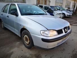 Seat Cordoba for parts. Automobilis ardomas dalimis запасные части автомобил