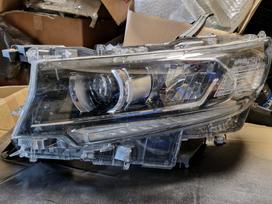 Toyota Land Cruiser Europinis zibintas nulauzta apatine ausis