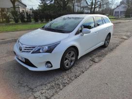 Toyota Avensis, 2.0 l., kita