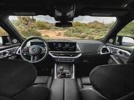 BMW XM dashboard, airbags, seat belts