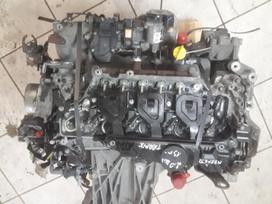 Renault Trafic, M9RF692, Variklis praneges 160000km turime ardomu varikliu ir dalimis