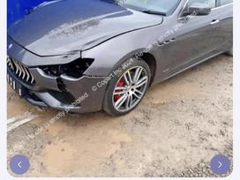 Maserati Ghibli dalimis