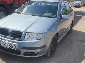 Skoda Fabia Automobilis parduodamas dalimis galime pasiūlyti įvairių metų