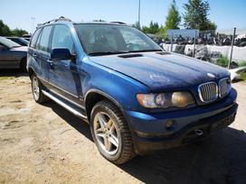 BMW X5 dalimis. Automobilis ardomas dalimis запасные части автомобиля