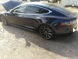 Tesla Model S Varomi vaziuokle airbag ir kitos dalys europa elektros sis