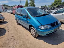 Seat Alhambra dalimis. Automobilis ardomas dalimis запасные части автомобиля