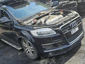 Audi Q7 Uab boso dalys kokybiškos ir patikrintos naudotos automobil