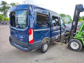 Ford Transit, passenger vans