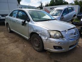 Toyota Avensis for parts. Automobilis ardomas dalimis запасные части автомобил