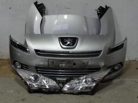 Peugeot 5008 Zibintai yra paprasti yra su led ir yra xenon ir tamsinti xenon