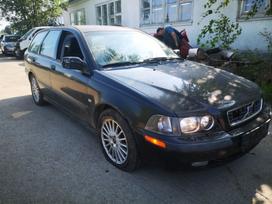Volvo V40 rezerves daļās. Automobilis ardomas dalimis запасные части авто