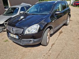 Nissan Qashqai+2 dalimis