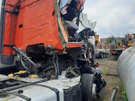 Scania R410, vilcējs
