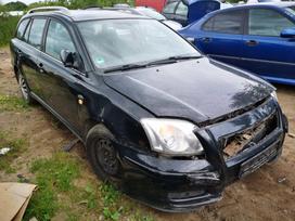 Toyota Avensis for parts. Automobilis ardomas dalimis запасные части автомобил