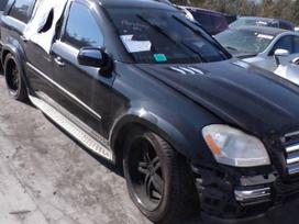 Mercedes-Benz GL550 Dalimis