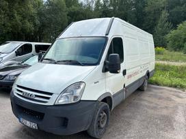 Iveco Daily по частям. Originalios kokybiškos naudotos mikroautobusų detalė