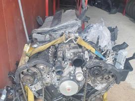 Jeep Grand Cherokee variklio detalės