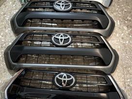 Toyota Hilux бамперы (буфера), радиаторная решётка