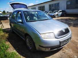 Skoda Fabia dalimis. Automobilis ardomas dalimis запасные части автомобиля