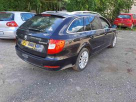 Skoda Superb 37065010307 rida 189000km variklis cff cffb spalvos kodas l