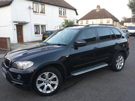 BMW X5 по частям. Platus naudotų detalių pasirinkimas galimas pristaty