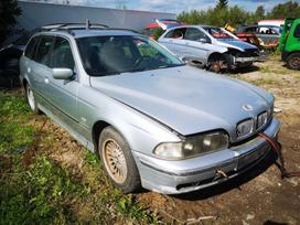 BMW 5 serija dalimis. Automobilis ardomas dalimis запасные части автомобиля