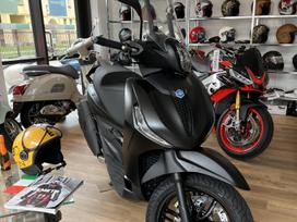 Piaggio Beverly 400cc, мотороллеры / мопеды
