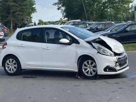 Peugeot 208 rezerves daļās. Visi airbagai sveiki