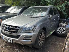 Mercedes-benz Ml300 Dalimis dalis siunčiame į