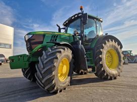 John Deere 6215 R, traktori