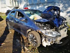 Honda Civic dalimis. Automobilis ardomas dalimis запасные части автомобиля