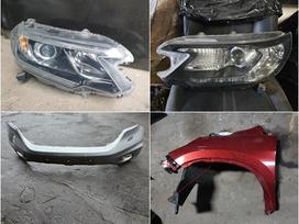 Honda CR-V for parts. Darbo laikas 8 00 20 00 be poilsio dienų galime pri