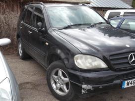 Mercedes-Benz ML270