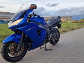 Triumph Sprint 1050cc, kruīza / touring