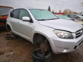 Toyota RAV4 rezerves daļās. Automobilis ardomas dalimis запасные части авто