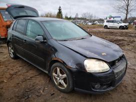 Volkswagen Golf for parts. Automobilis ardomas dalimis запасные части автомобил