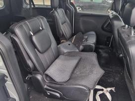 Chrysler Town & Country dalimis. S komplektacija