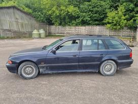 BMW 525 Taipat ir perkam b m w markes auto