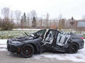 BMW M3 dalimis. G80 lci competition xdrive dalis siunčiame į kitus