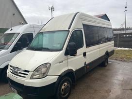 Iveco Daily for parts. Originalios kokybiškos naudotos mikroautobusų detalė
