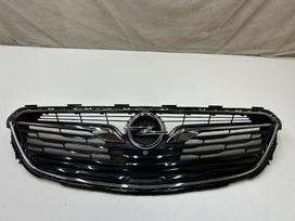 Opel Insignia 39028928 parduodame visiems modeliams kėbulo dalis žibintus r