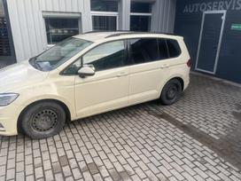 Volkswagen Touran for parts. Vw touran ii dalys 2015m 2 0tdi 110kw variklio kod