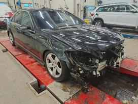 Mercedes-Benz S klasė for parts. Automobilis ardomas dalimis запасные части автомобил