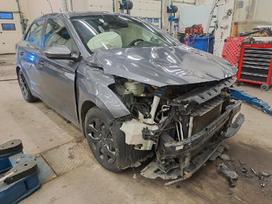 Hyundai i20 for parts. Automobilis ardomas dalimis запасные части автомобил