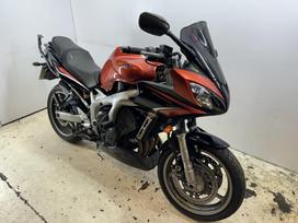 Yamaha FZ, street / classic