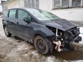 Peugeot 5008 dalimis. Automobilis ardomas