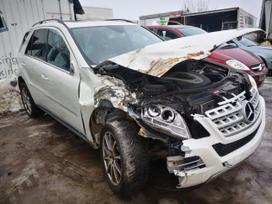 Mercedes-Benz ML klasė for parts. Automobilis ardomas dalimis запасные части автомобил