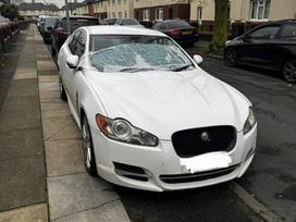 Jaguar XF Jaguar xfs 3 0 v6 bi turbo 202kw dalimis sport apdaila viso