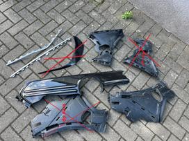 Mercedes-Benz EQA for parts. Turiu tik dalis nuotraukose